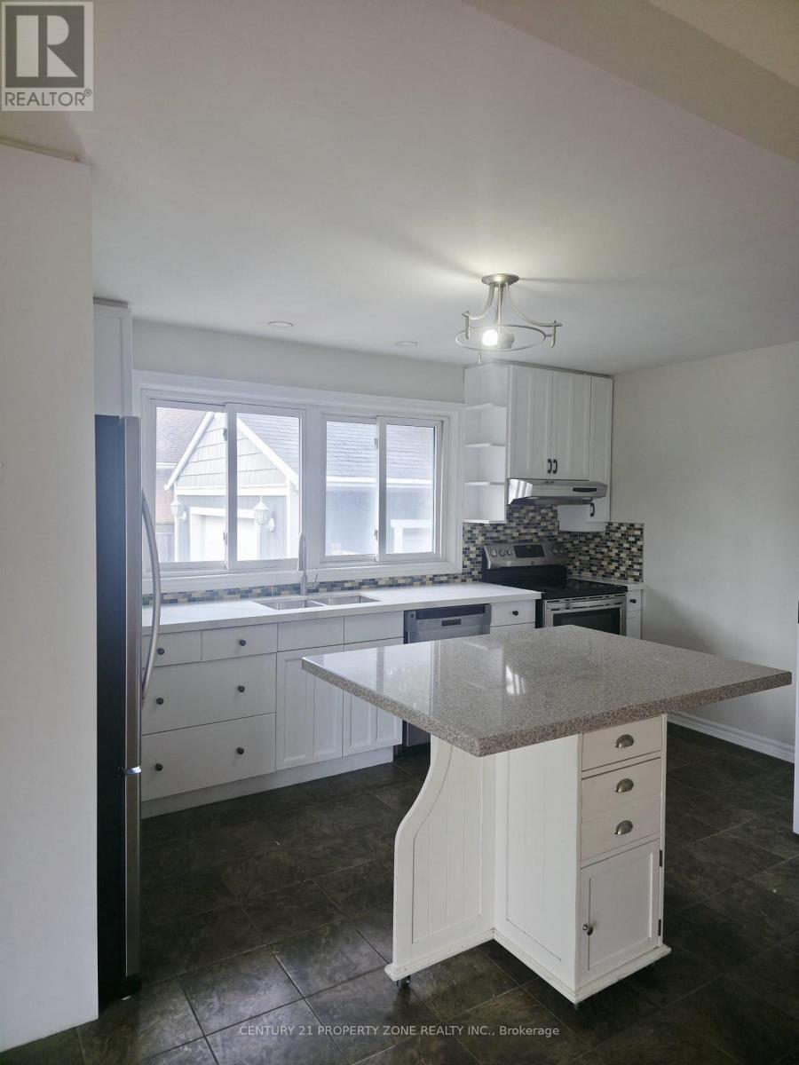 5439 Cornwall Crescent Property Photo 4
