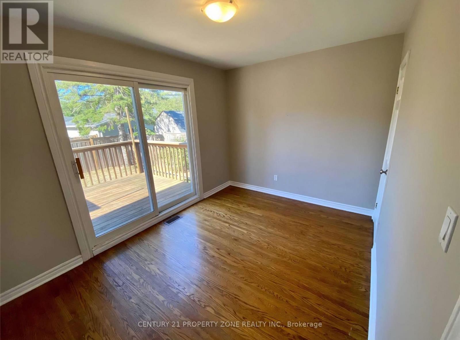 5439 Cornwall Crescent Property Photo 9