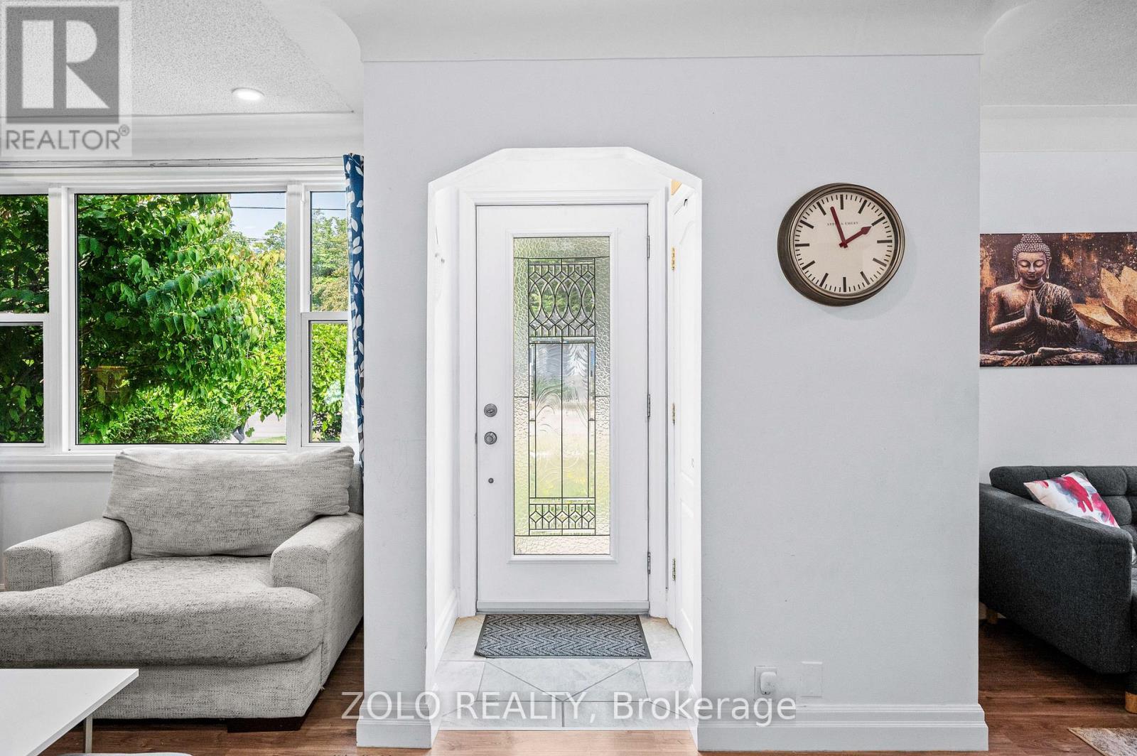 442 Queen Mary Drive Property Photo 3