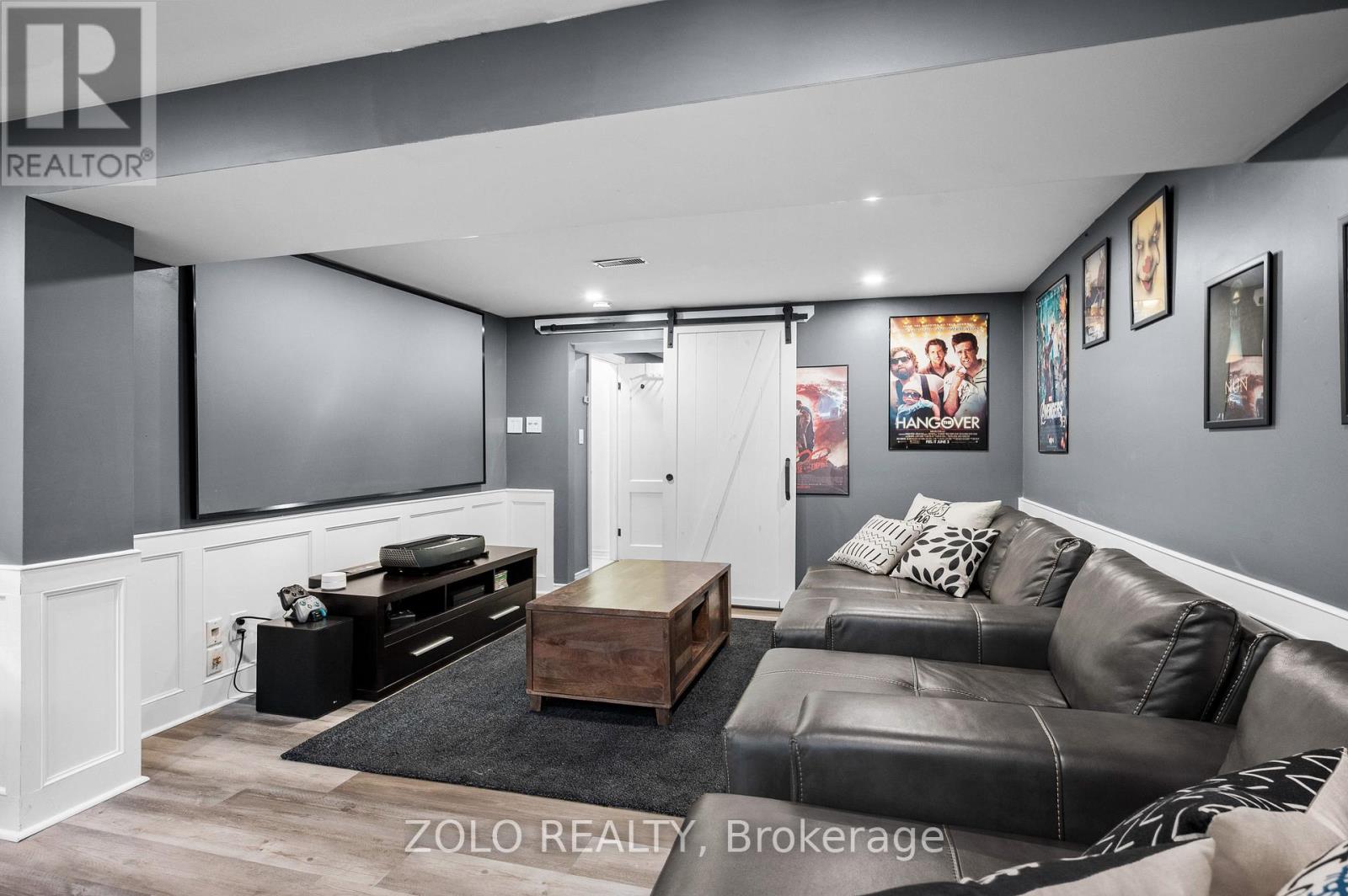 442 Queen Mary Drive Property Photo 25