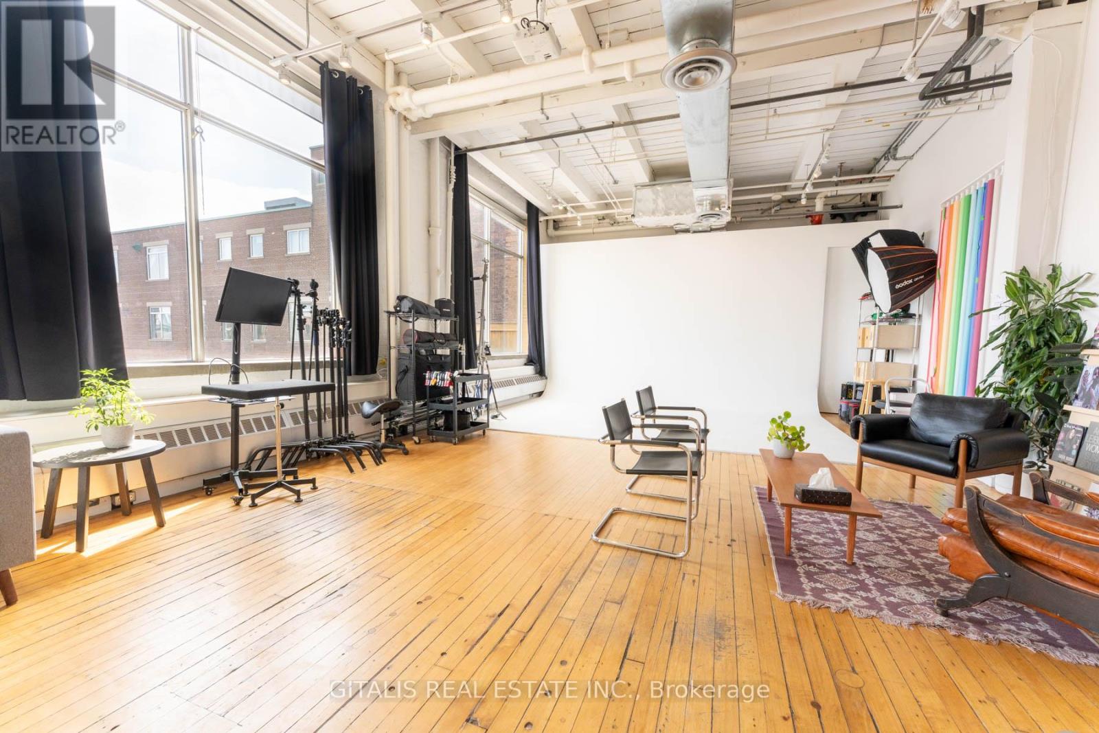 207B - 219 DUFFERIN STREET Property Photo 1