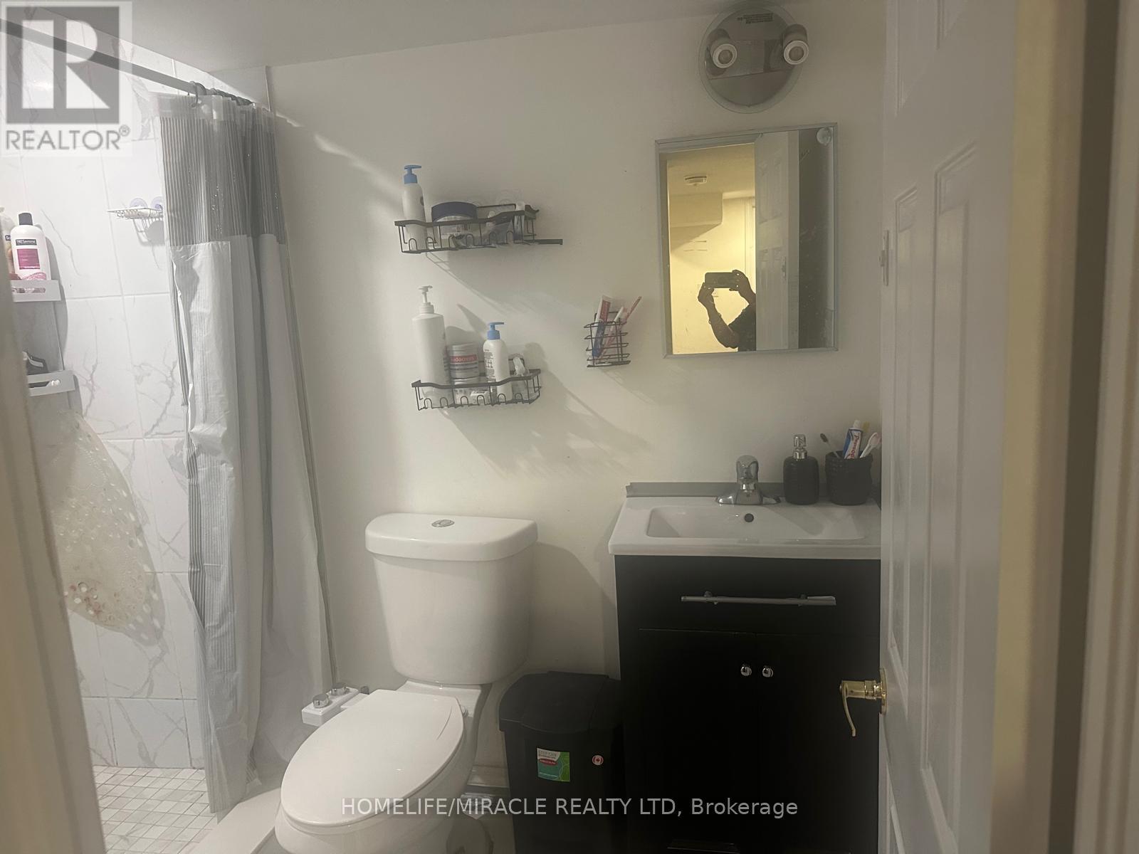 Bsmt - 54 Oranmore Crescent Property Photo 10