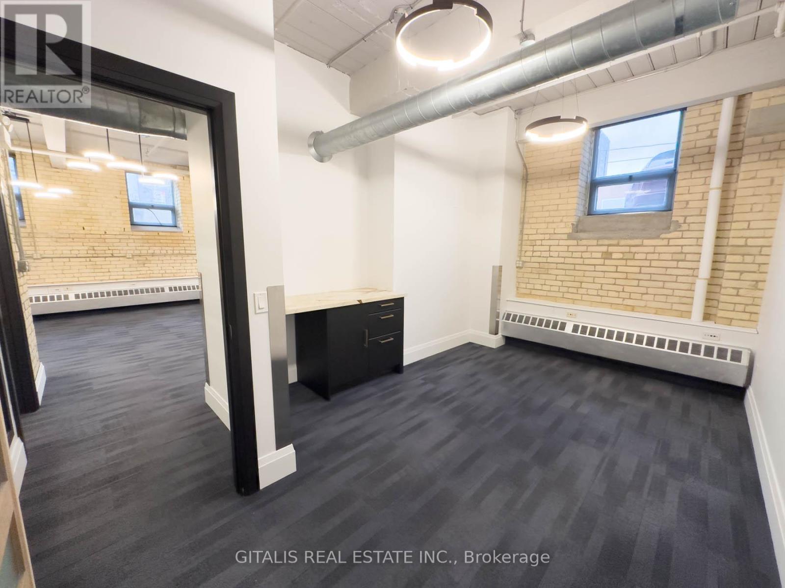 2a - 219 Dufferin Street Property Photo 4