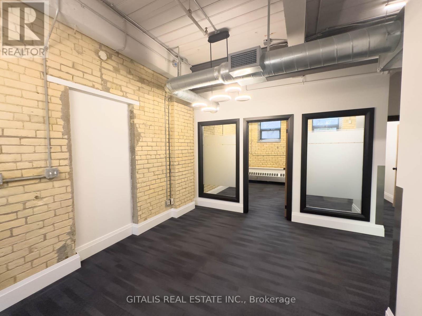 2a - 219 Dufferin Street Property Photo 7