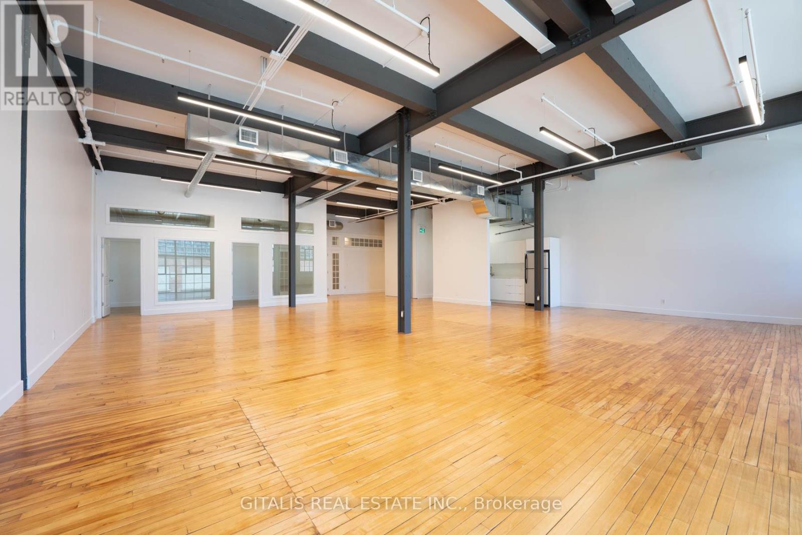102a - 219 Dufferin Street Property Photo 4