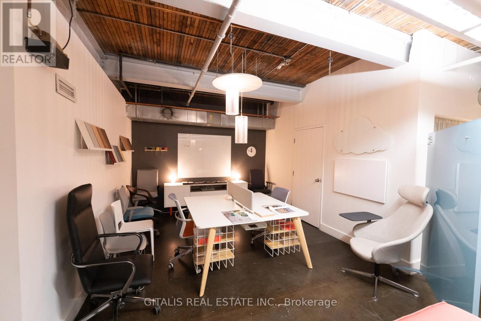 14c - 219 Dufferin Street Property Photo 3