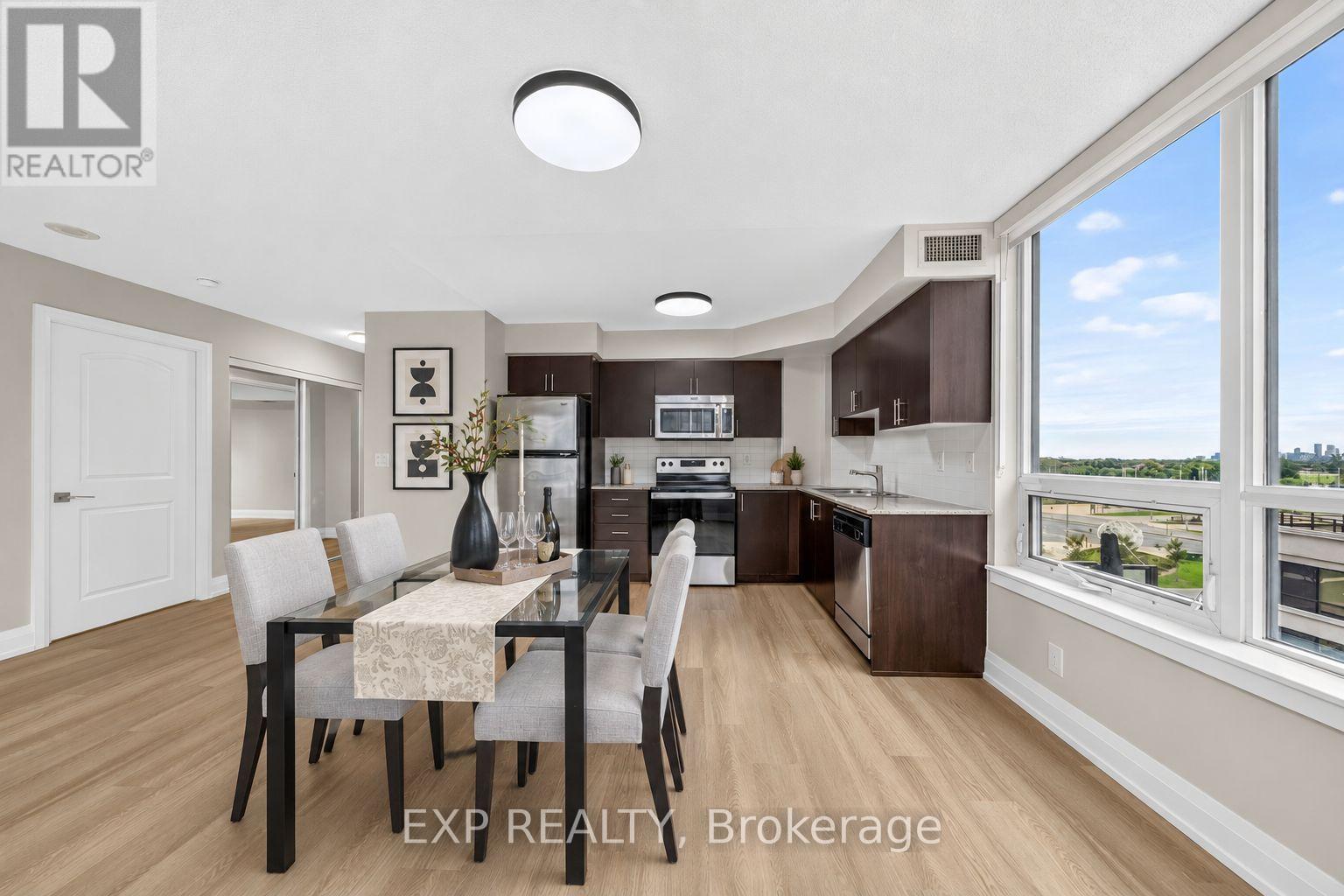 612 - 1 De Boers Drive Property Photo 13