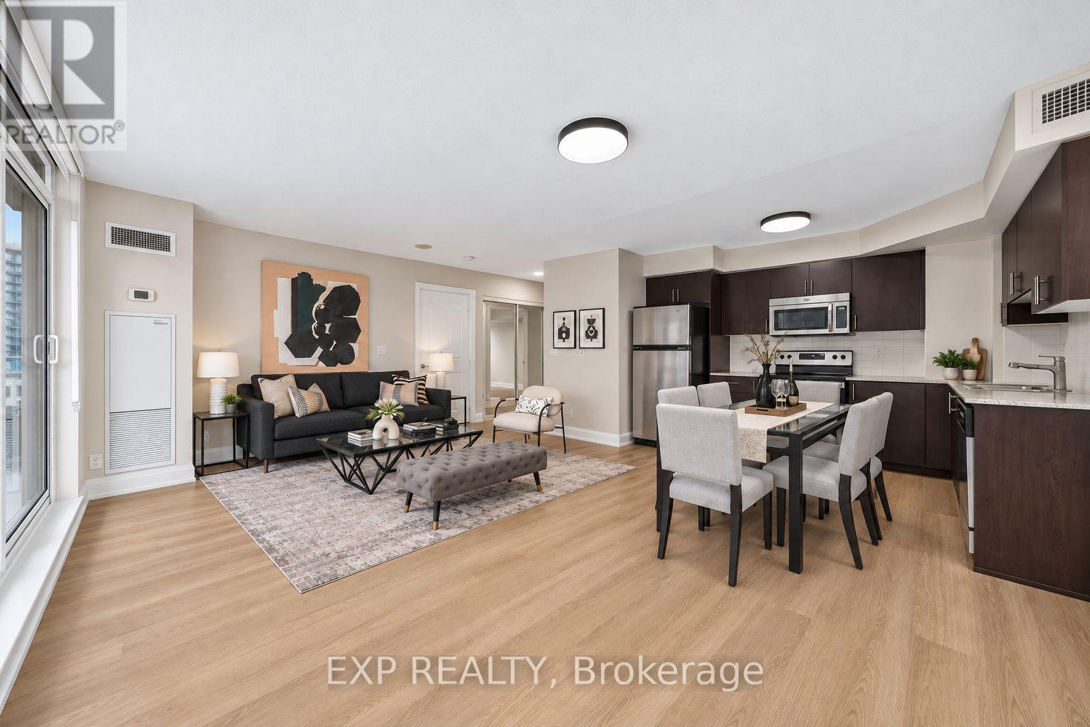 612 - 1 De Boers Drive Property Photo 15