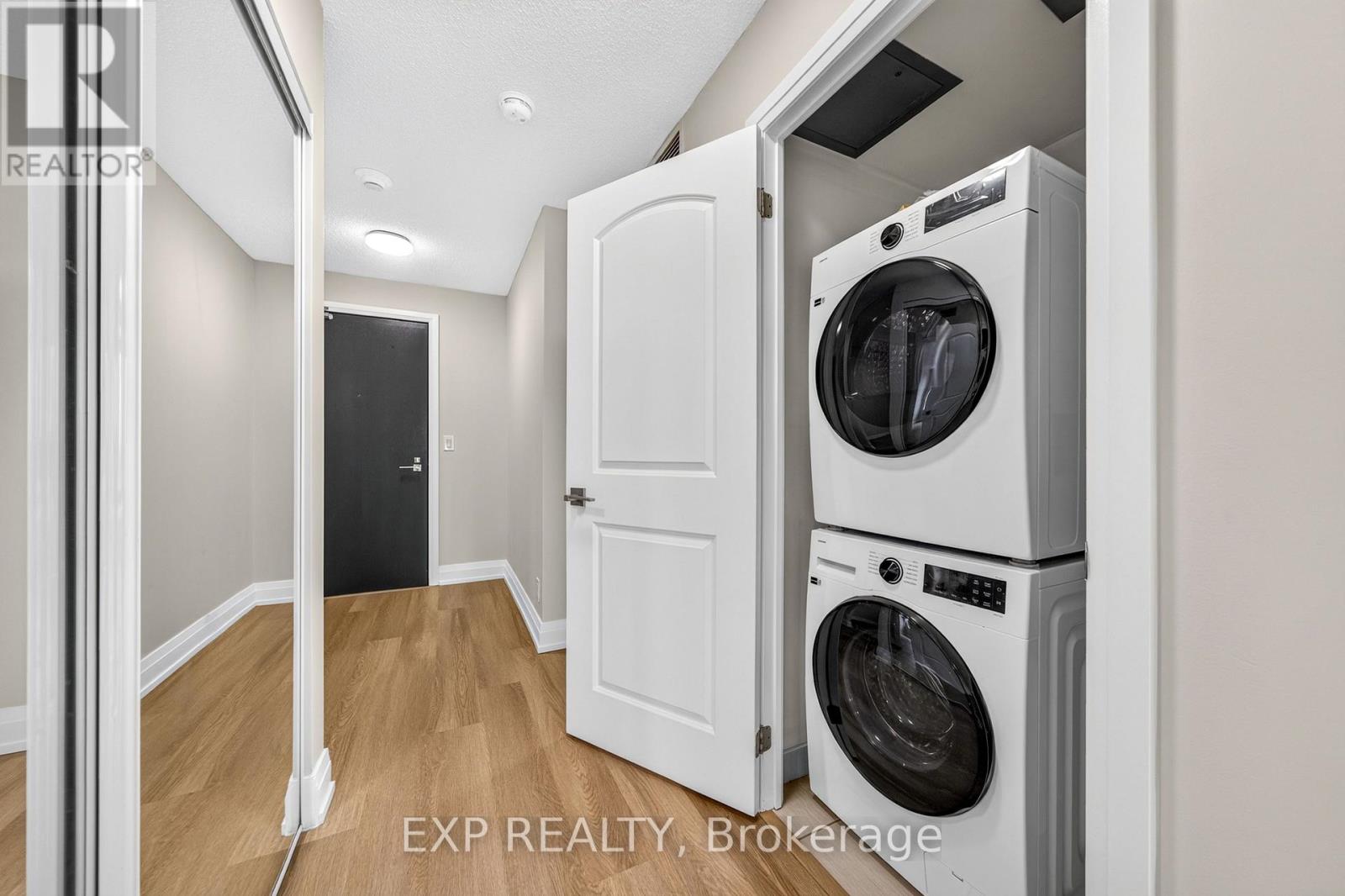 612 - 1 De Boers Drive Property Photo 26