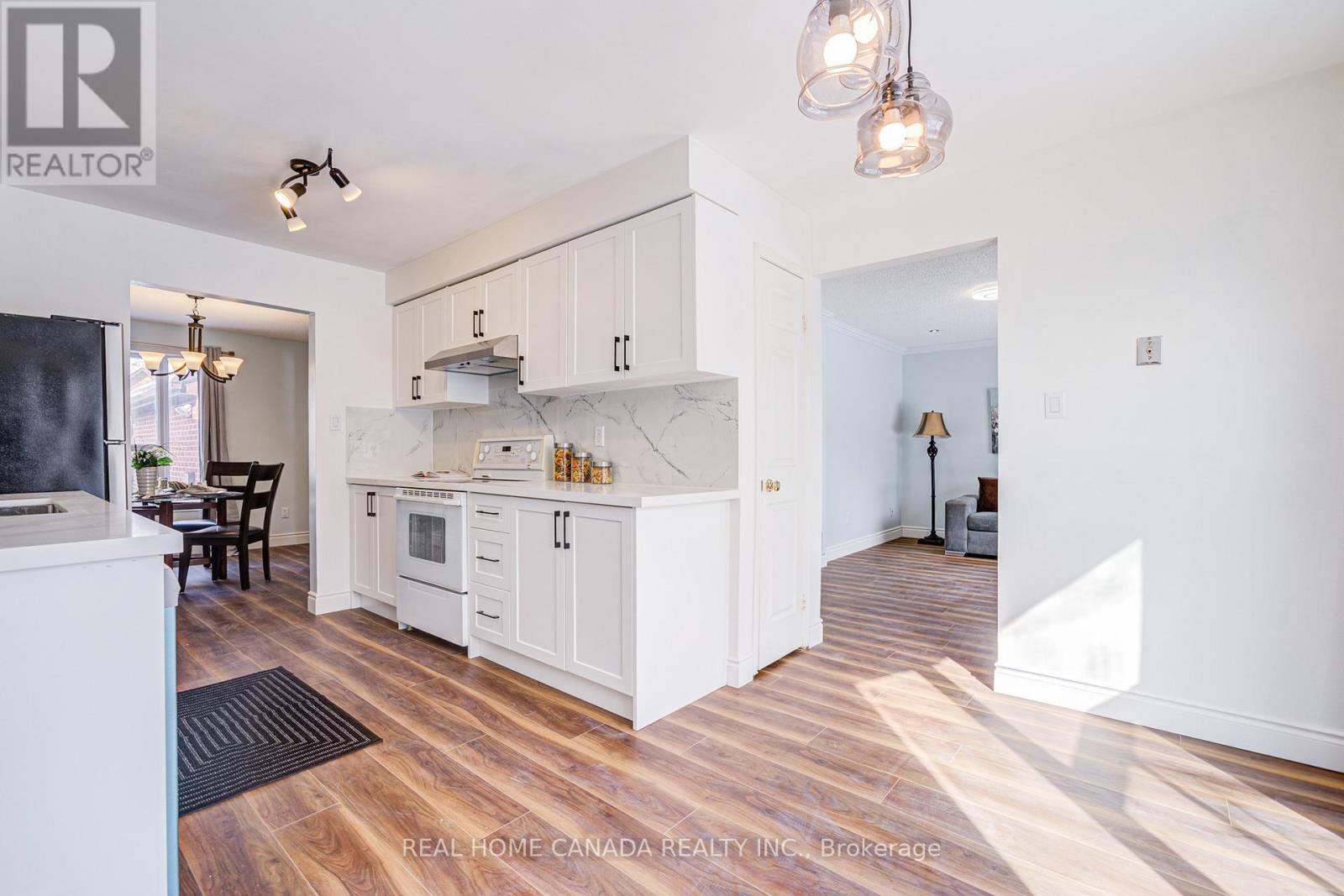 21 Hallen Road Property Photo 8