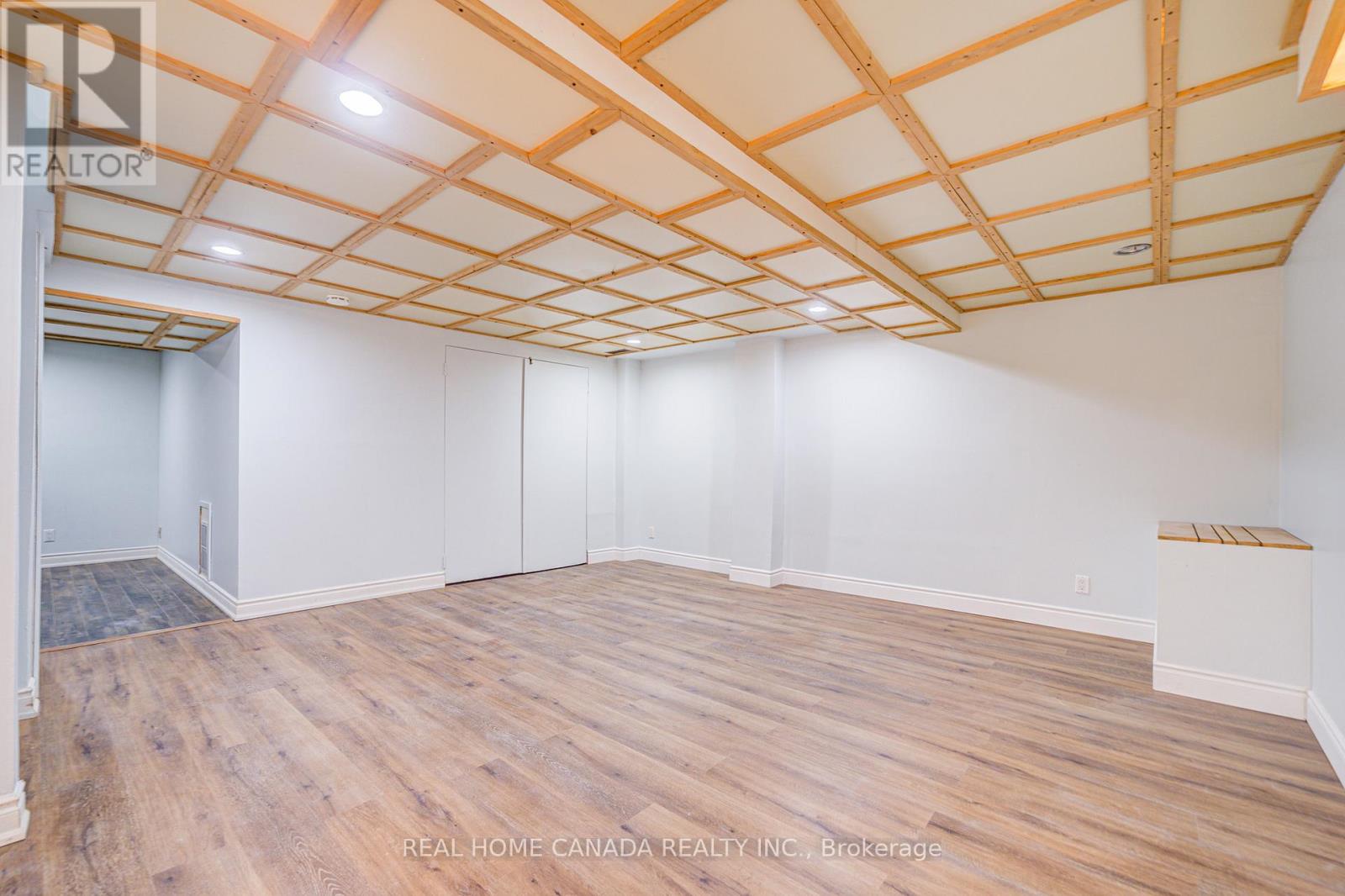 21 Hallen Road Property Photo 25