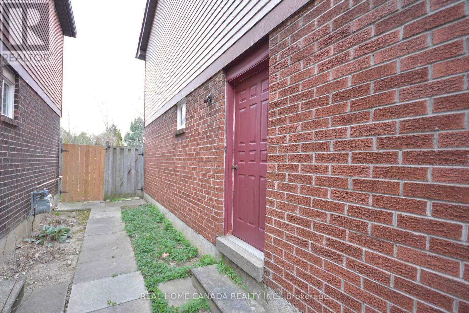 21 Hallen Road Property Photo 37