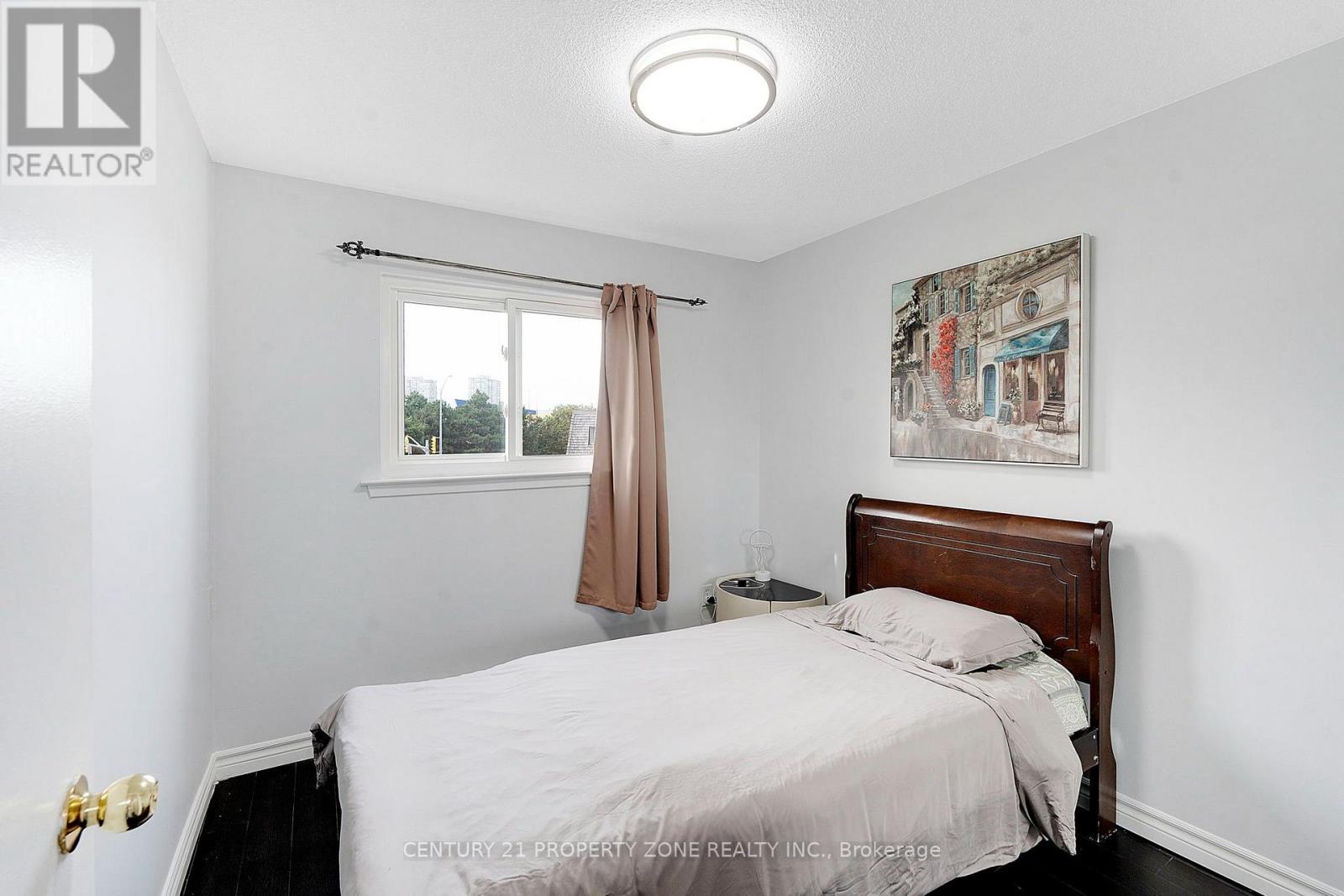 5 Briar Path Property Photo 14