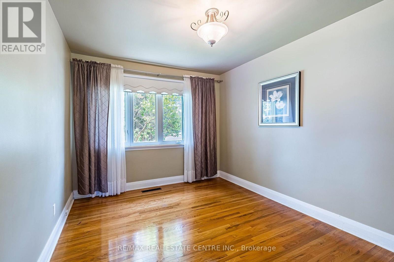 2591 Whaley Drive Property Photo 20