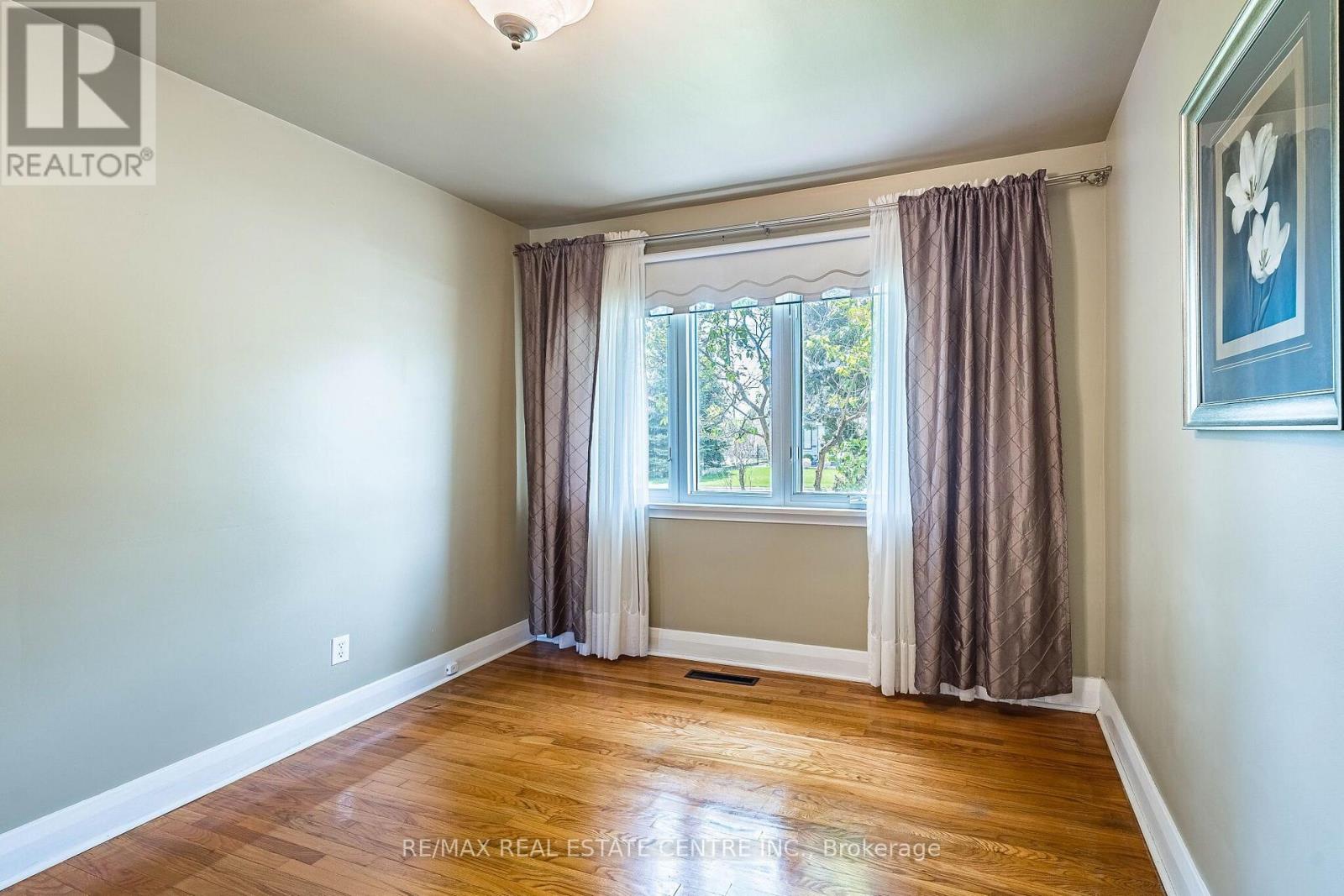 2591 Whaley Drive Property Photo 21