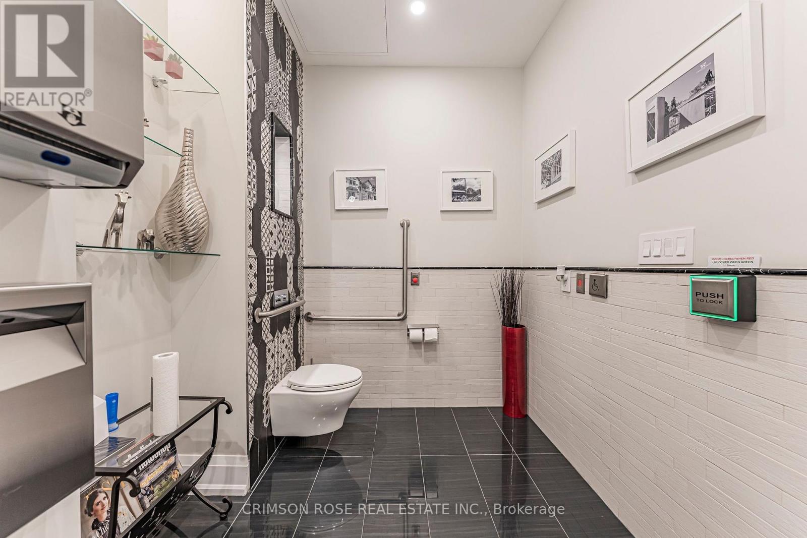 4 - 217 Speers Road Property Photo 17
