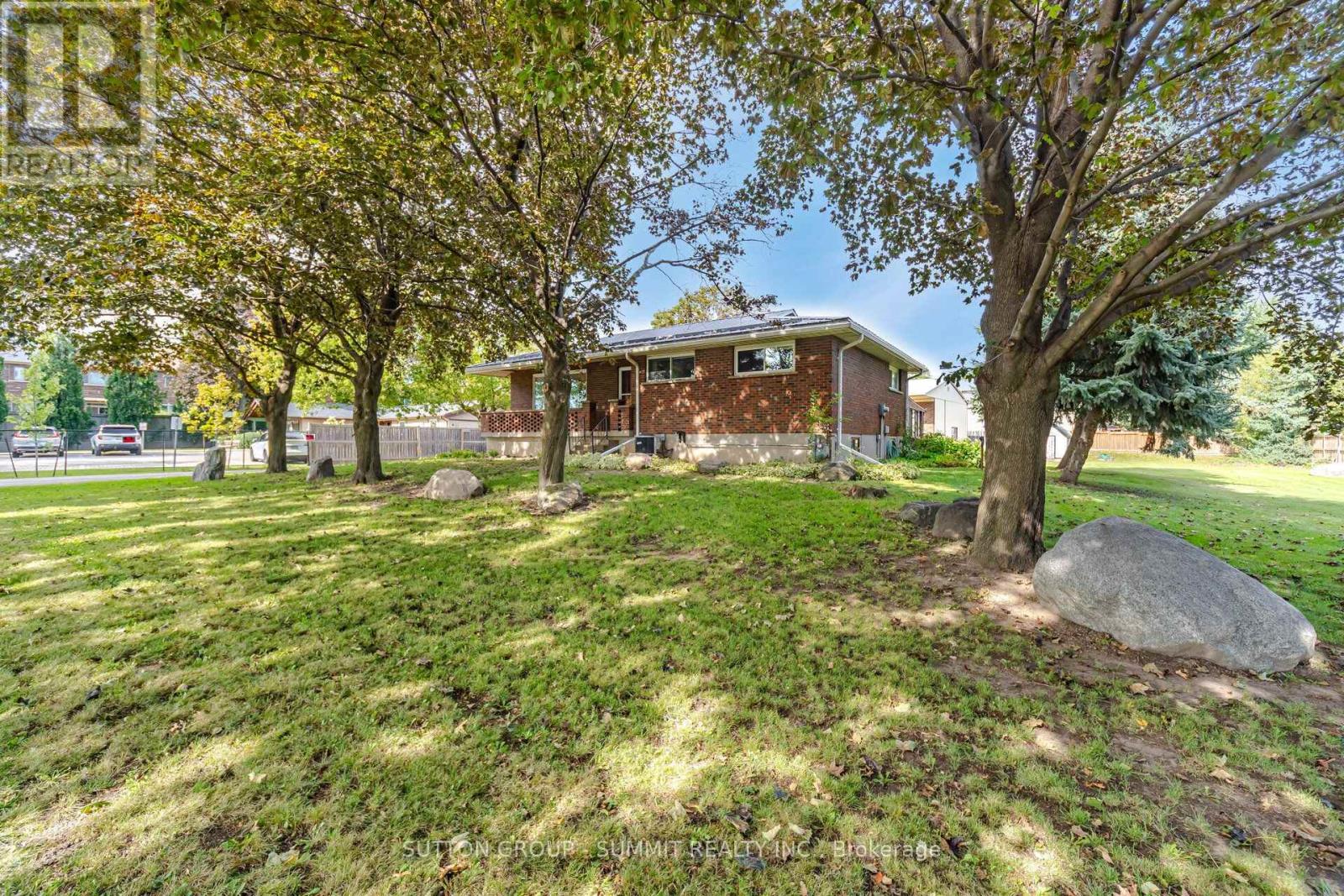 6543 Ninth Line Property Photo 3