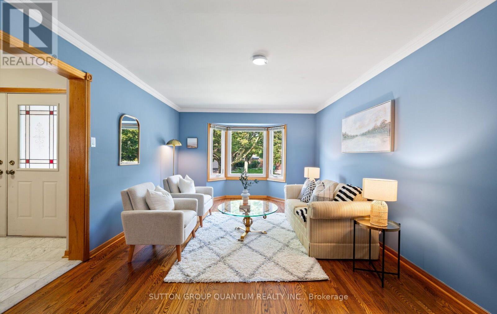 1896 Stoneybrook Court Property Photo 6