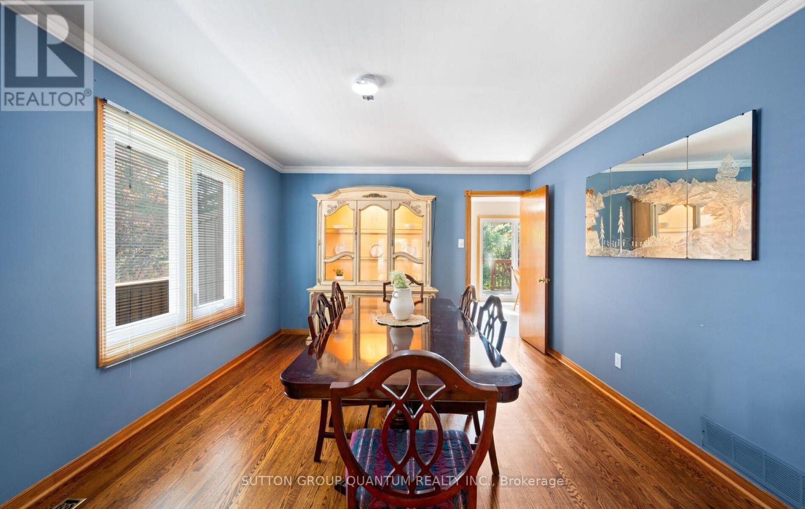 1896 Stoneybrook Court Property Photo 9