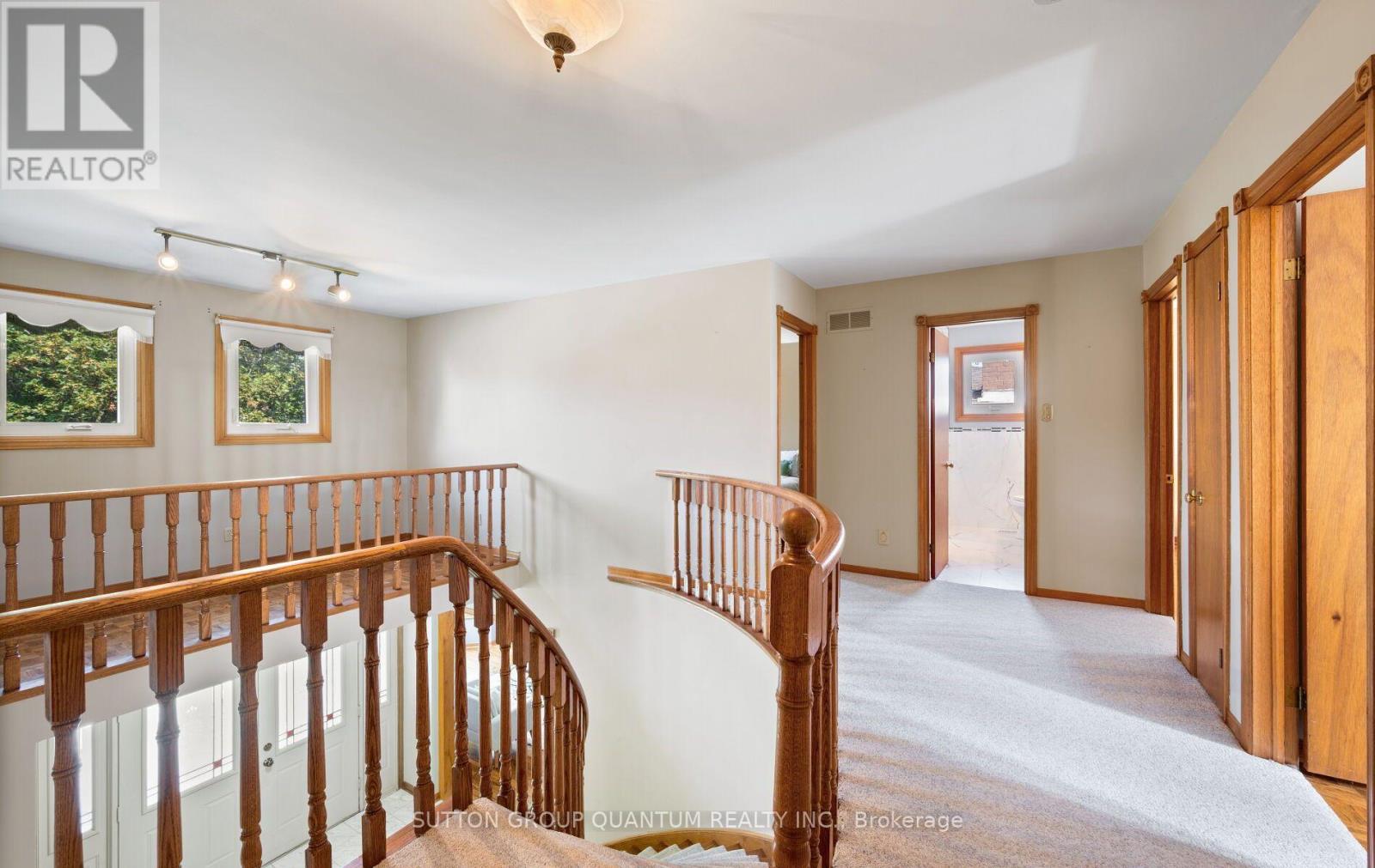 1896 Stoneybrook Court Property Photo 24