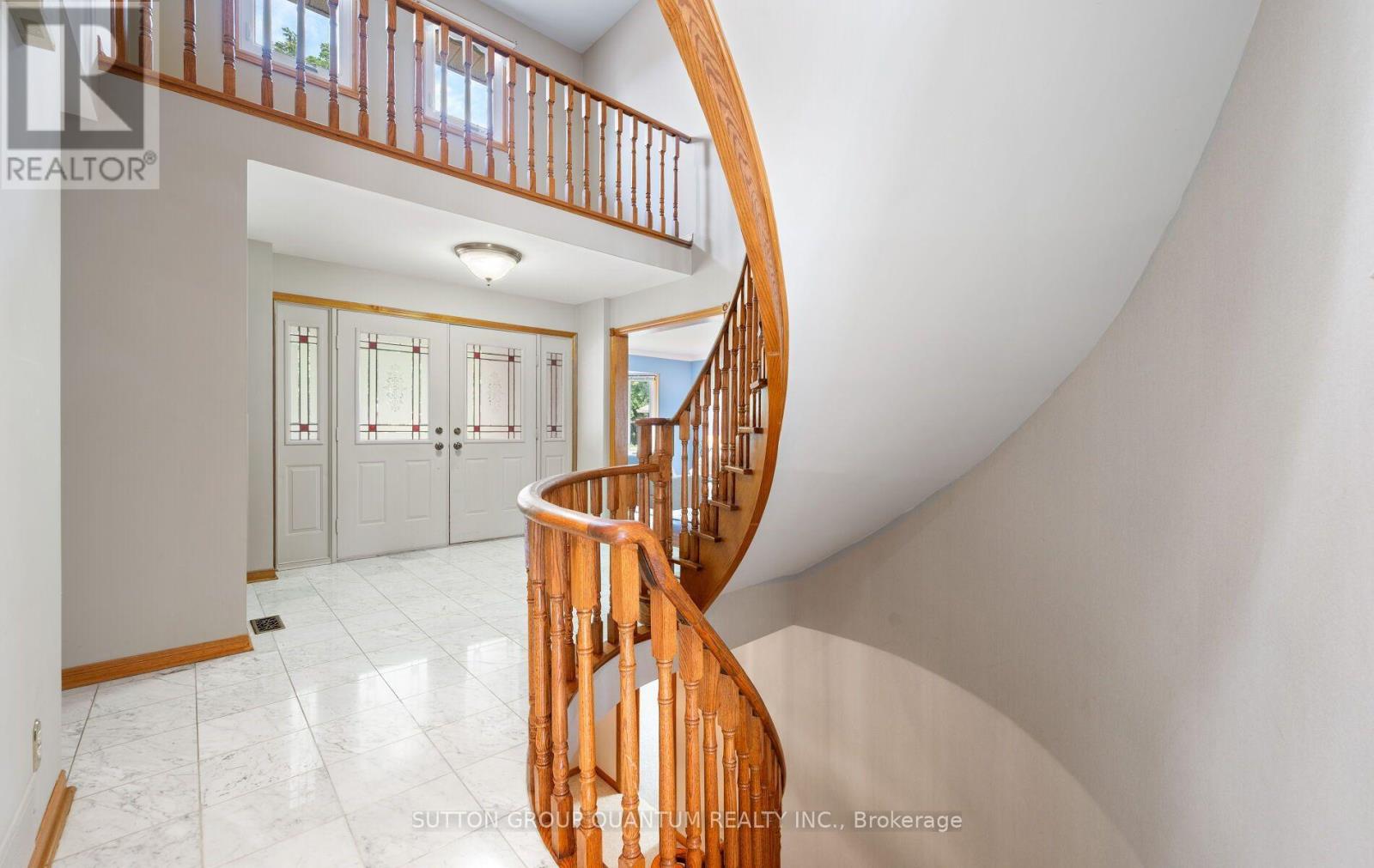 1896 Stoneybrook Court Property Photo 32