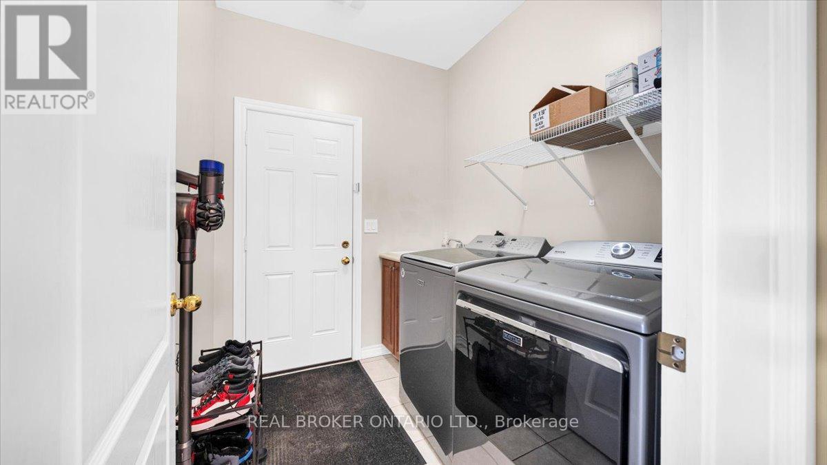 636 Serafini Crescent Property Photo 20