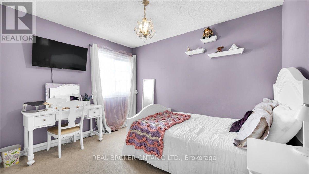 636 Serafini Crescent Property Photo 21