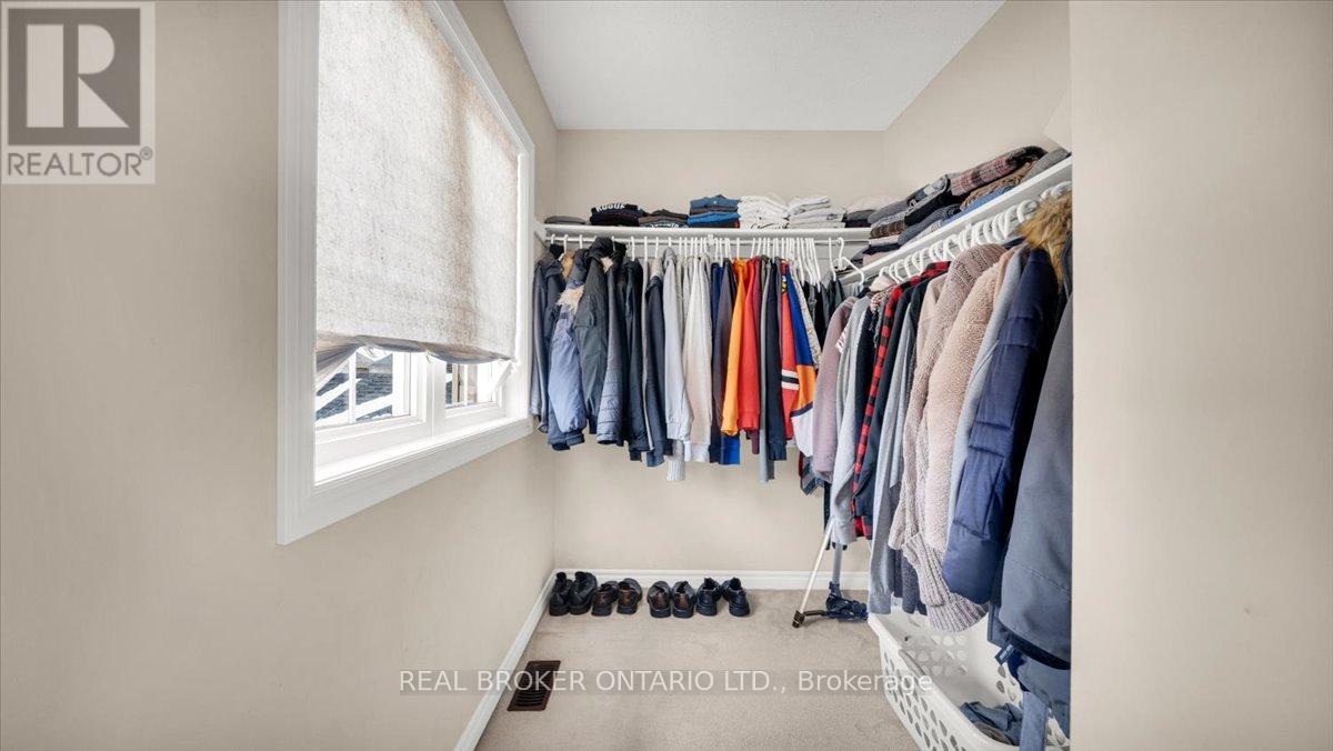 636 Serafini Crescent Property Photo 24