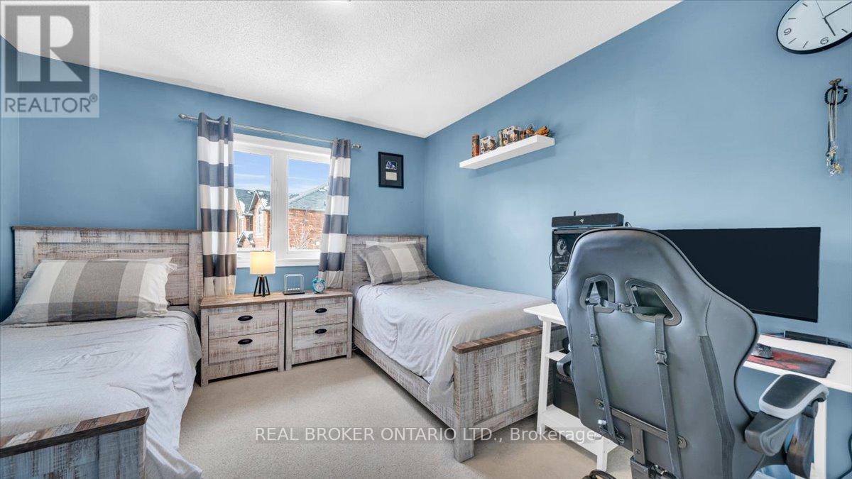 636 Serafini Crescent Property Photo 28