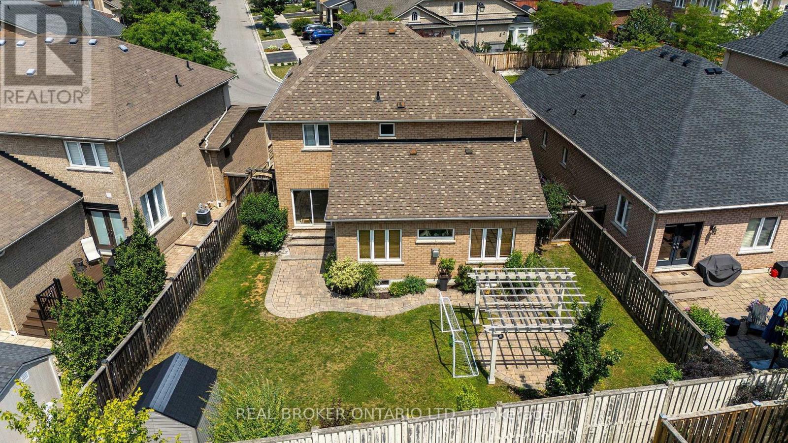 636 Serafini Crescent Property Photo 41