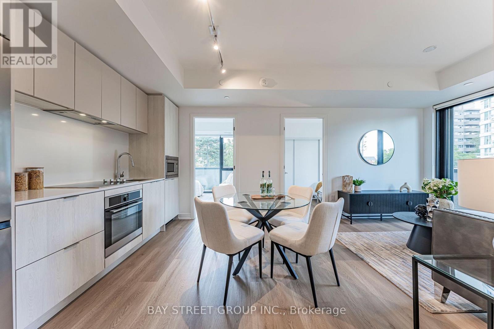220 - 3009 Novar Road Property Photo 1