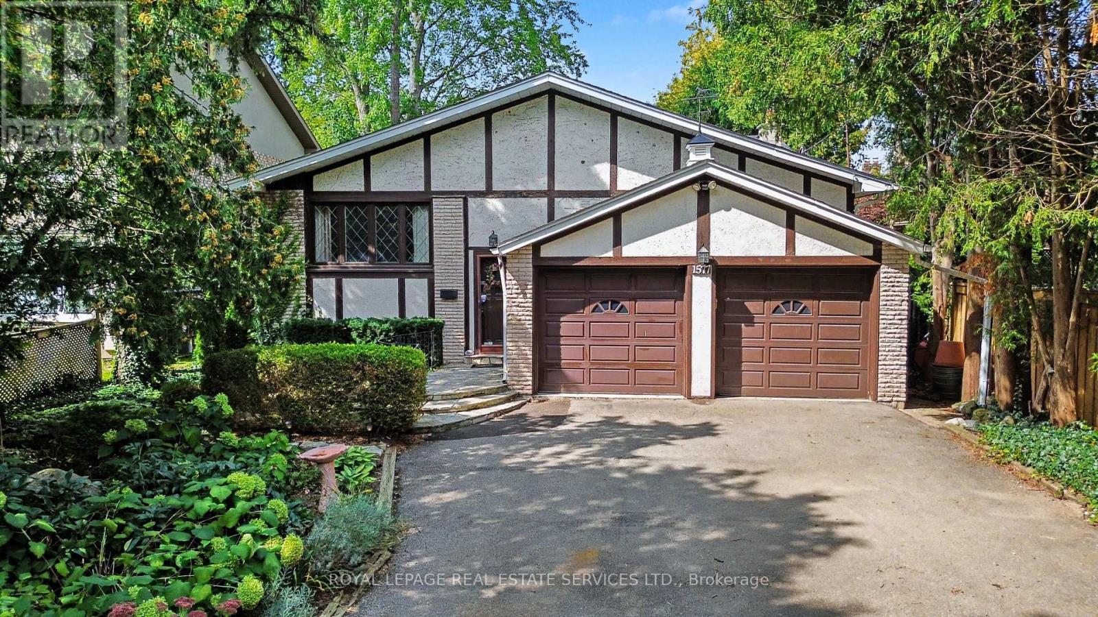 1577 THOMPSON STREET Property Photo 1