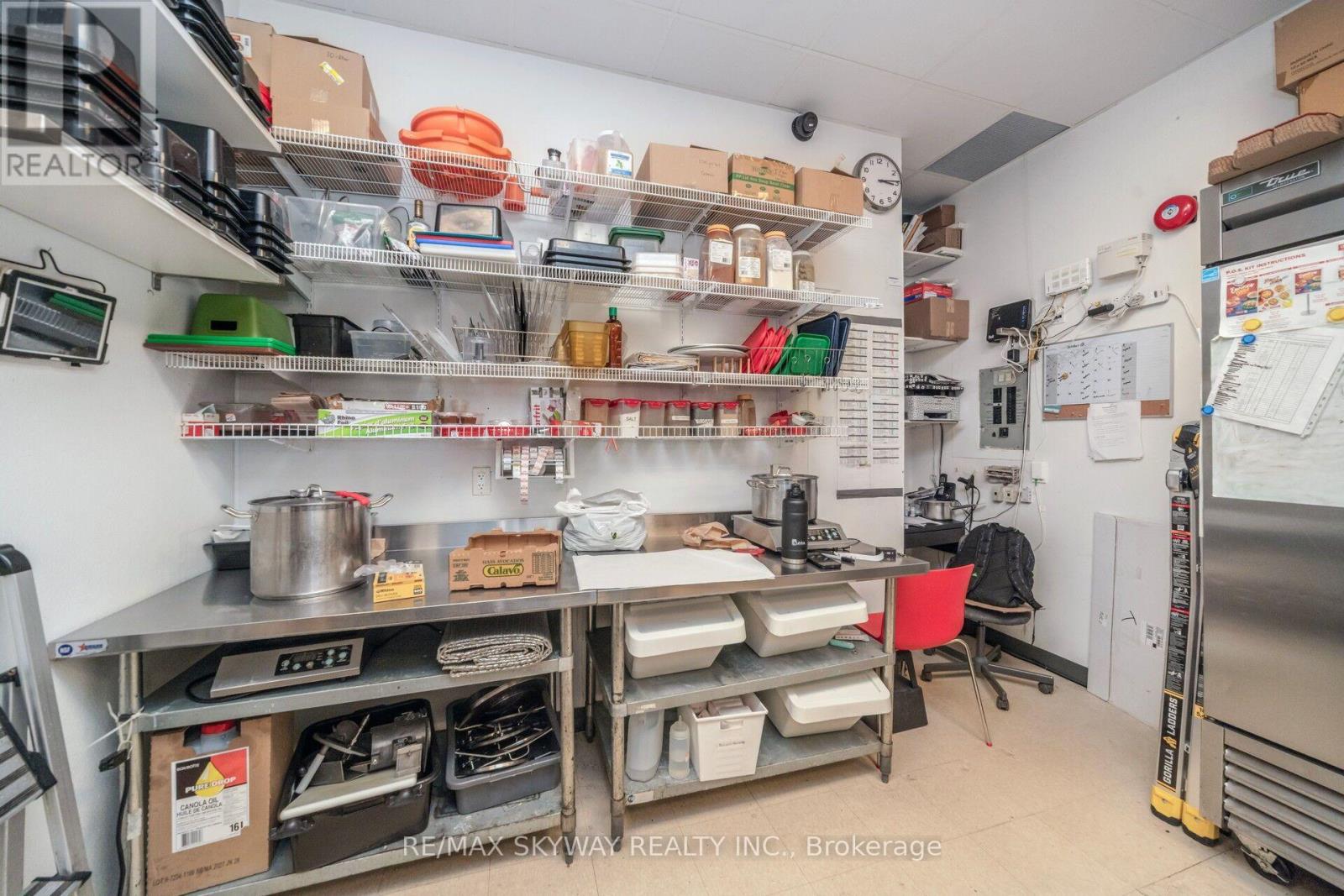 D113 - 4490 Fairview Street Property Photo 26