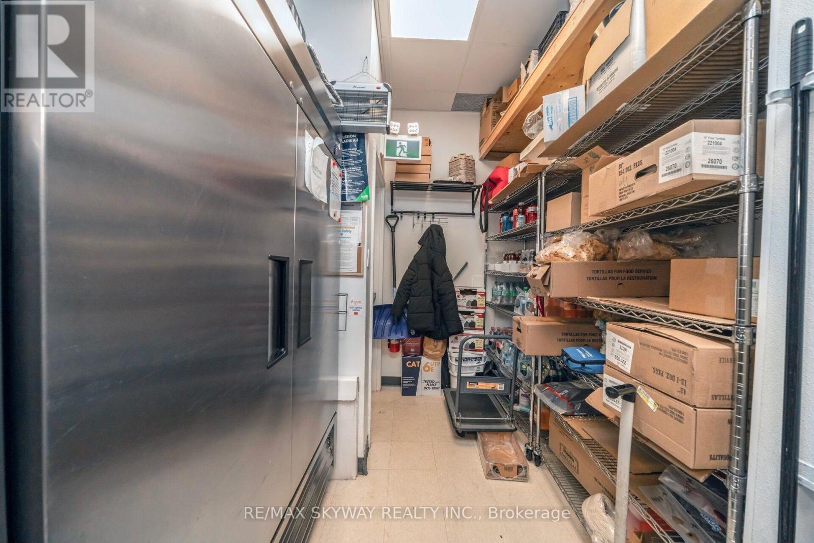 D113 - 4490 Fairview Street Property Photo 29