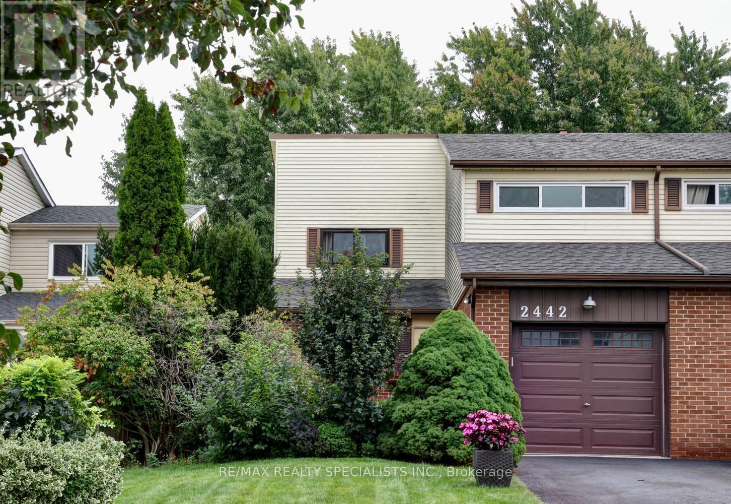 2442 Basswood Crescent Property Photo 1