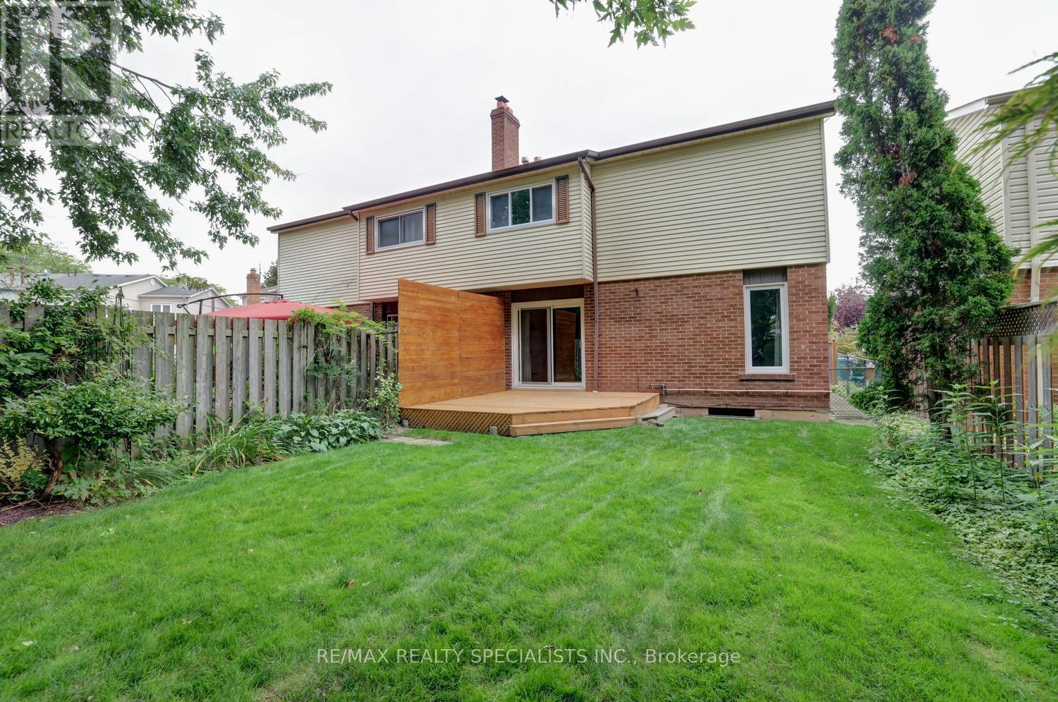 2442 Basswood Crescent Property Photo 35