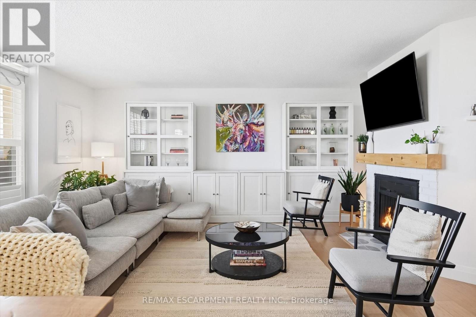 909 - 700 DYNES ROAD Property Photo 1