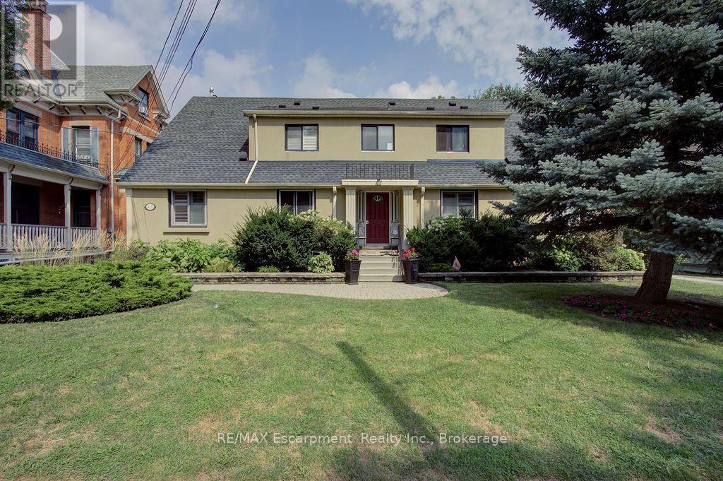 4 - 425 Burlington Avenue Property Photo 1