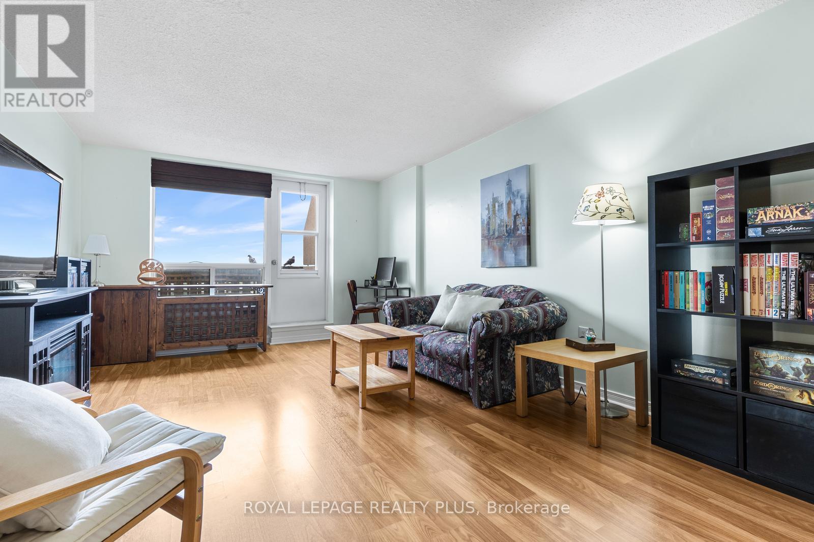 1012 - 6720 Glen Erin Drive Property Photo 8