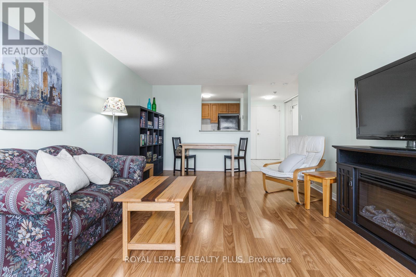 1012 - 6720 Glen Erin Drive Property Photo 10