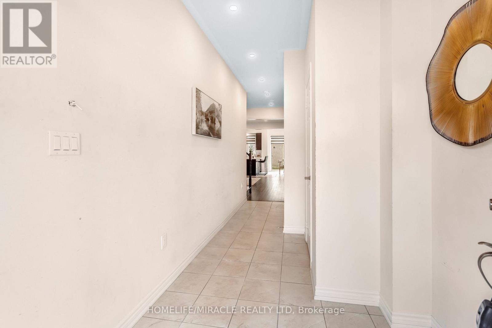 52 Tundra Road Property Photo 4