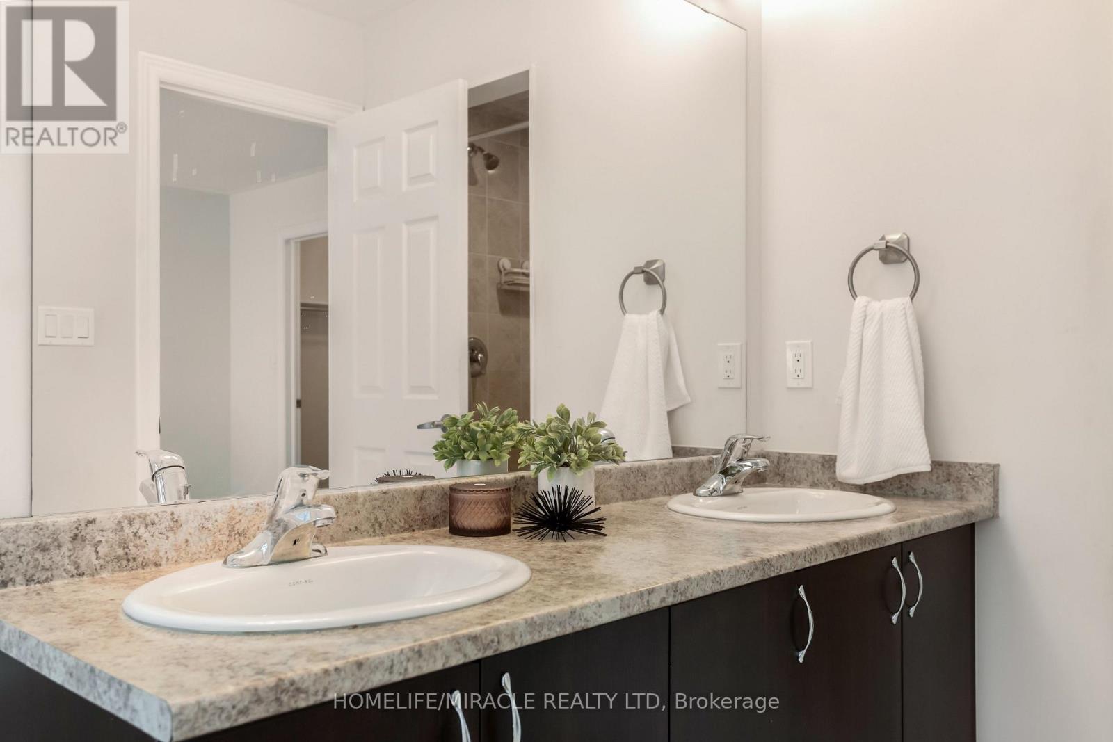 52 Tundra Road Property Photo 37