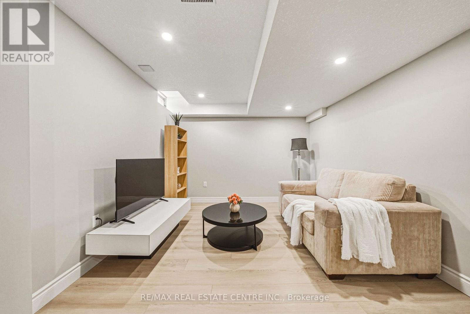 141 Lavery Heights Property Photo 24