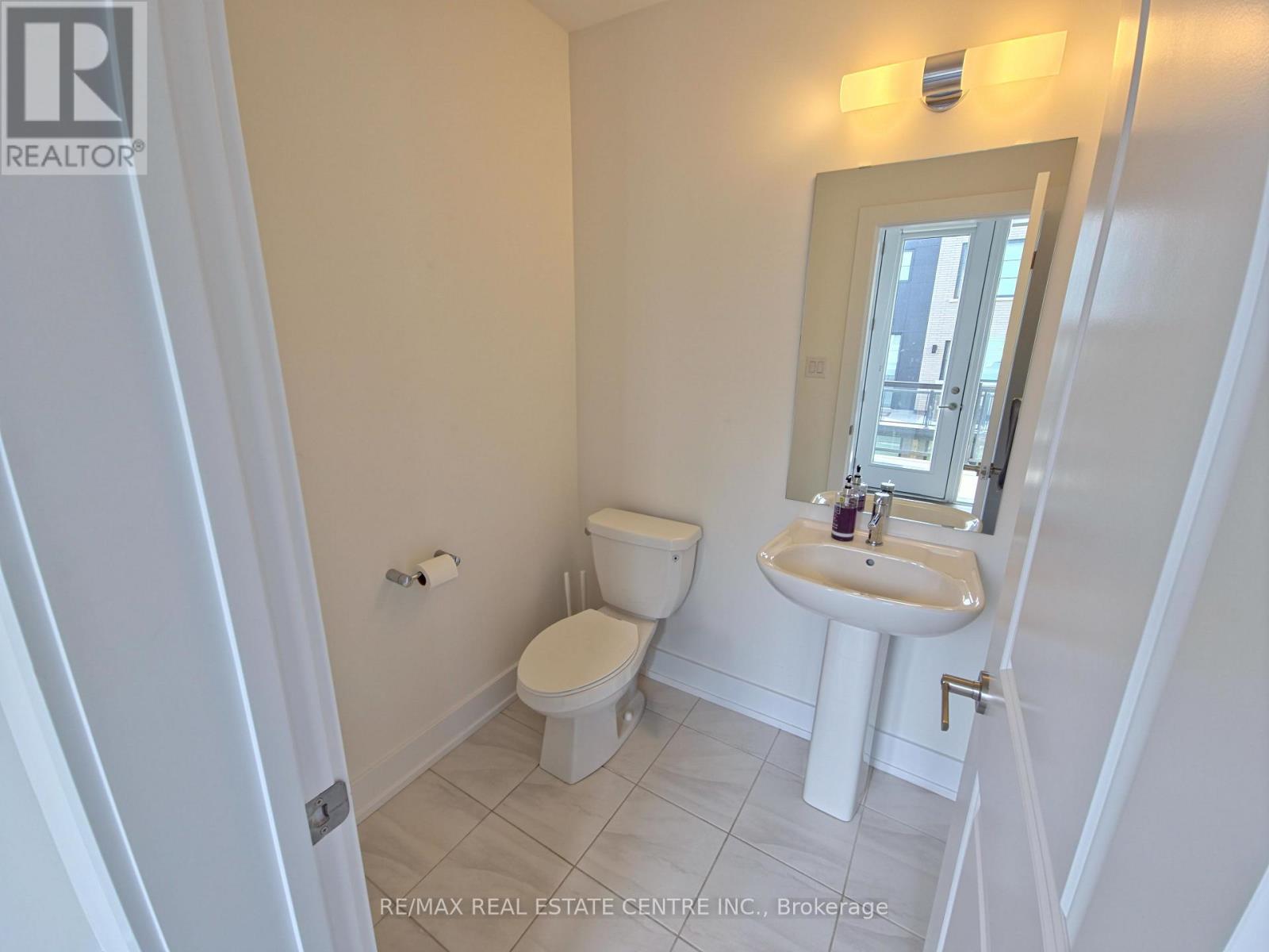 66 - 2273 Turnberry Drive Property Photo 18