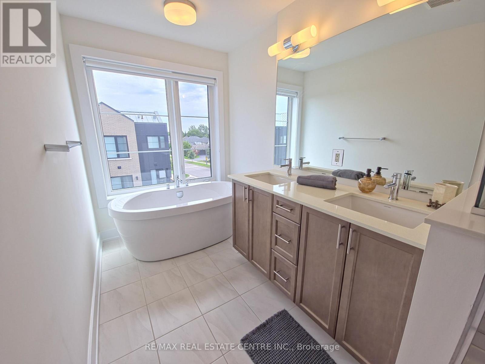 66 - 2273 Turnberry Drive Property Photo 27
