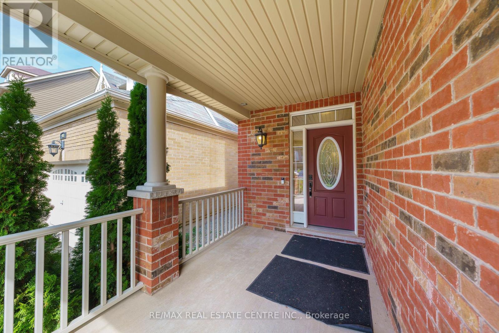 907 Etherington Way Property Photo 2