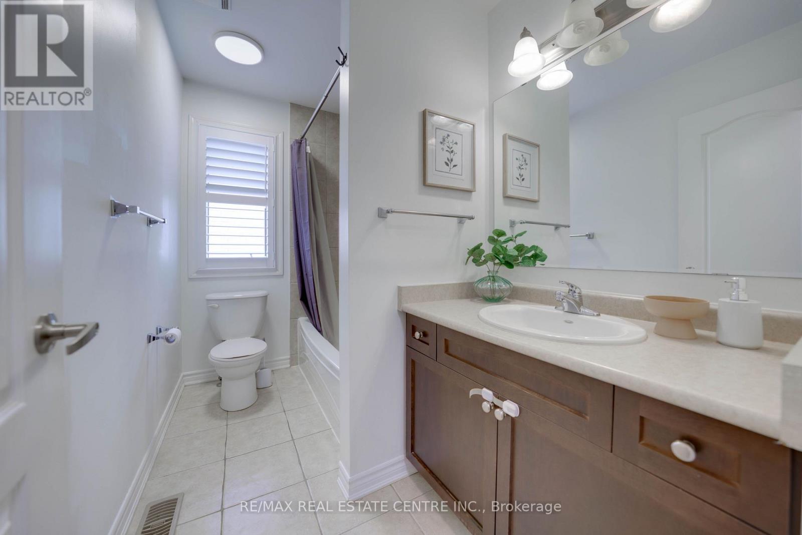 907 Etherington Way Property Photo 28