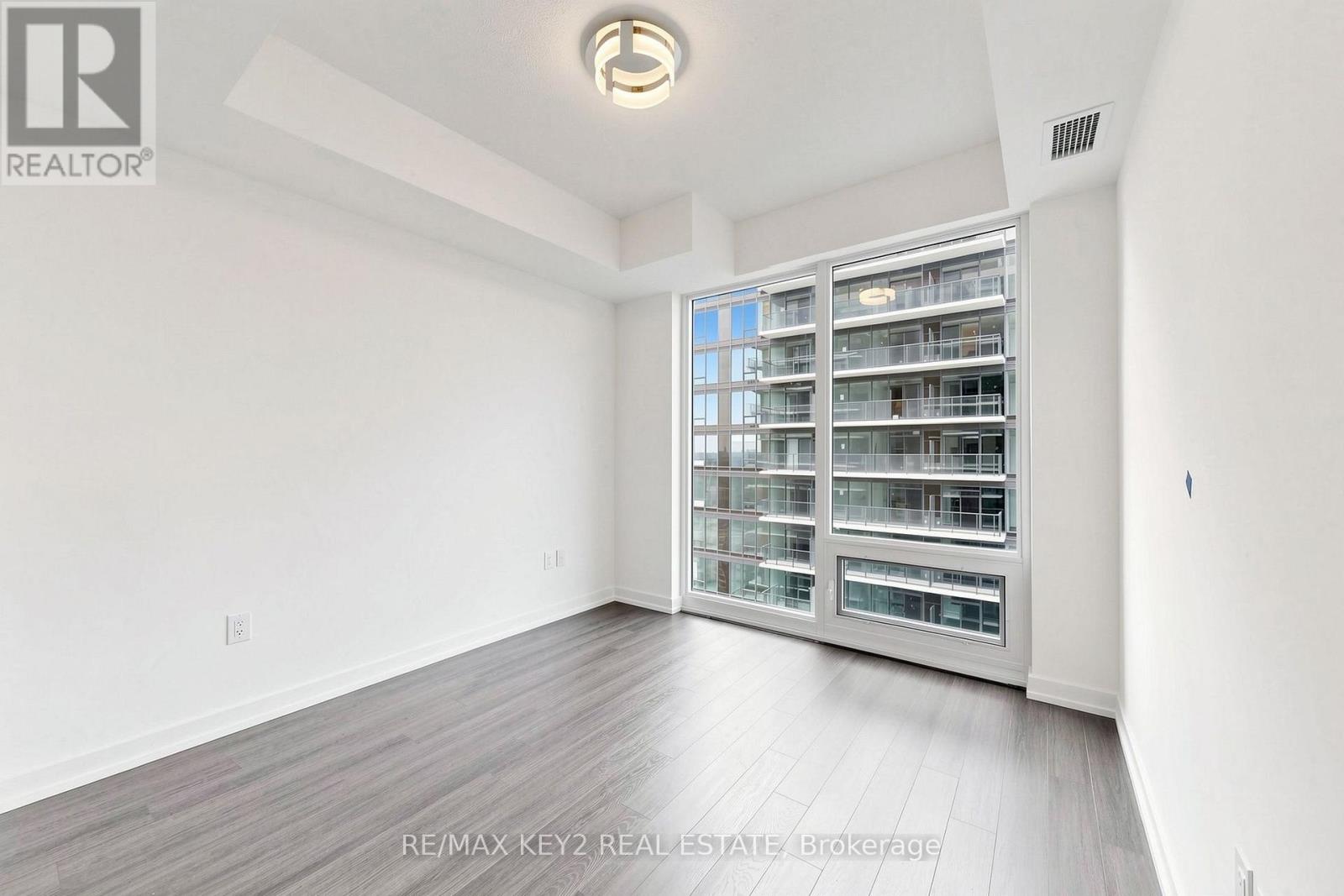 2219 - 4010 Eglinton Avenue W Property Photo 11
