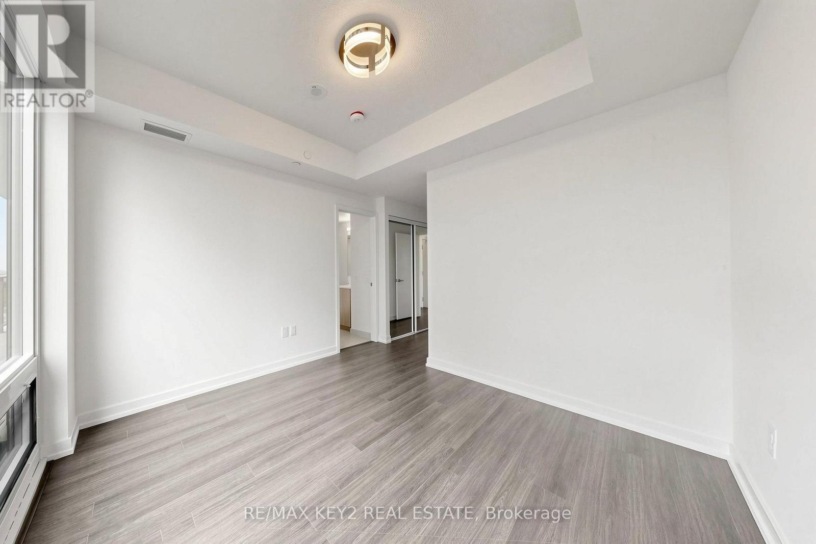 2219 - 4010 Eglinton Avenue W Property Photo 13