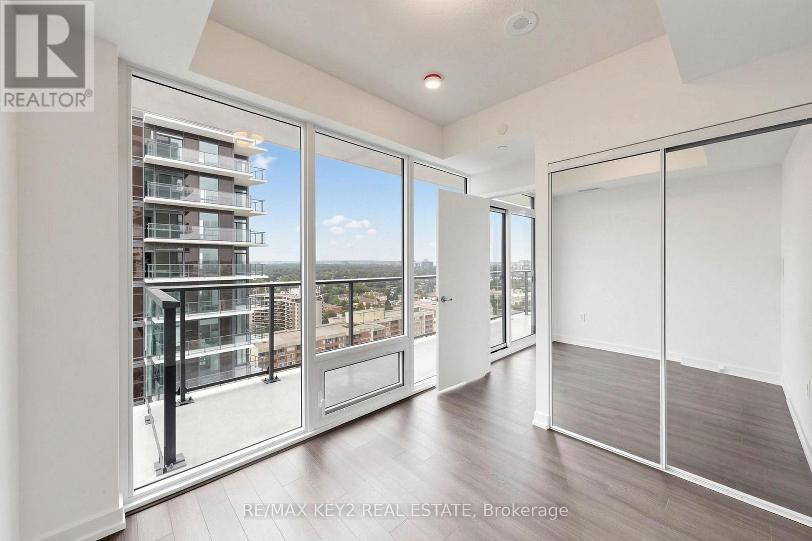 2219 - 4010 Eglinton Avenue W Property Photo 19